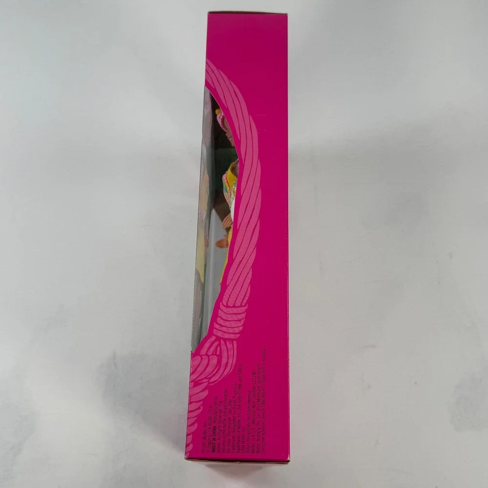 Mattel 1997 Easter Egg Hunt Barbie and Kelly Gift Set Special Edition 19014 NIB